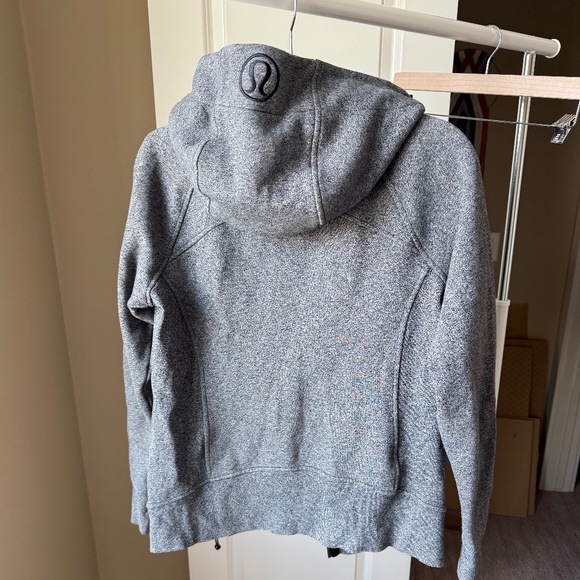 Lululemon Scuba Hoodie - Picture 3 of 6